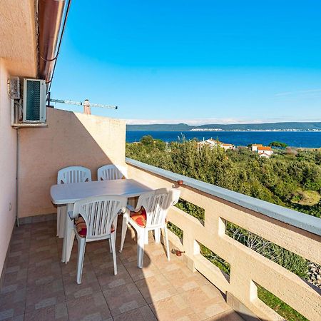 2 Bedroom Amazing Apartment In Neviđane Exterior foto